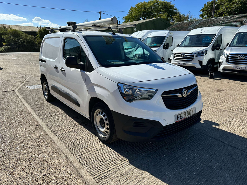 Vauxhall Combo Turbo D 2300 Edition Panel Van L1 H1 FE19UOY White #2