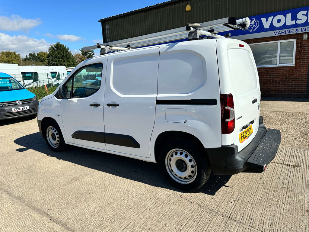 Vauxhall Combo Turbo D 2300 Edition Panel Van L1 H1 FE19UOY White #5