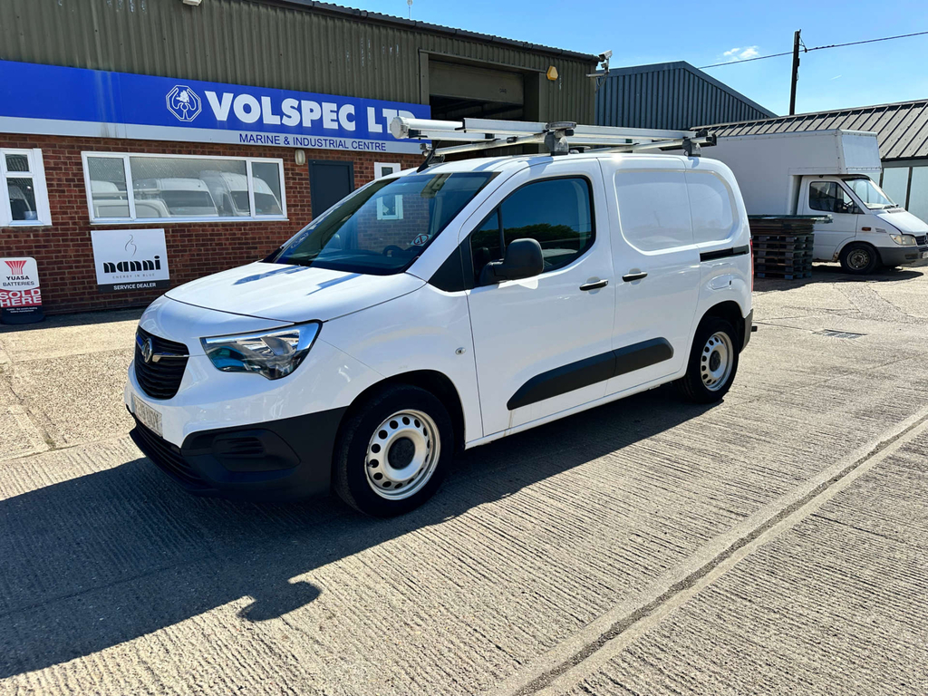 Vauxhall Combo Turbo D 2300 Edition Panel Van L1 H1 FE19UOY White #3