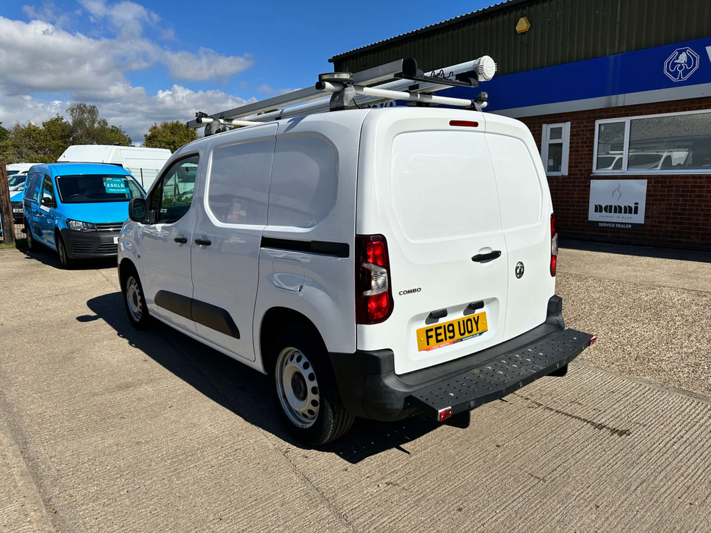 Vauxhall Combo Turbo D 2300 Edition Panel Van L1 H1 FE19UOY White #6
