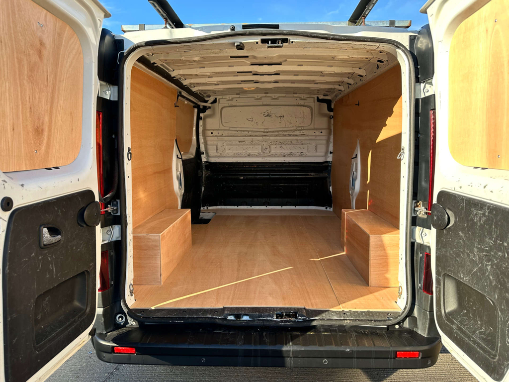 Renault Trafic Sl27 Dci 120 Business Van Black #7