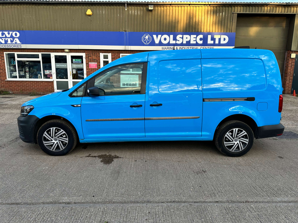 Volkswagen Caddy Maxi C20 Bluemotion Tech Startline Panel Van Man Blue #4