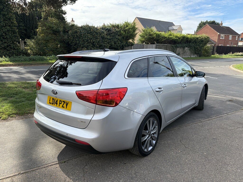 Kia Ceed Estate 1.6 Crdi Ecodynamics 4 Tech 2014 Silver #5