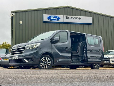 Renault Trafic Crew Cab Lwb MJ75FXB Grey