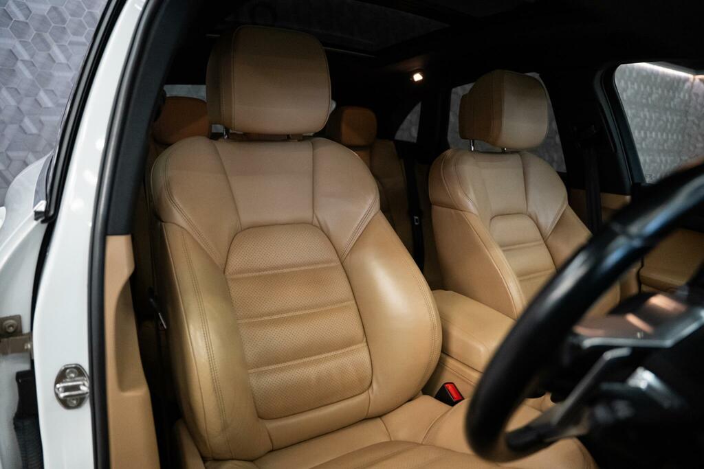 Porsche Macan S Pdk White #17