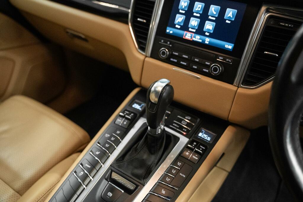 Porsche Macan S Pdk White #33