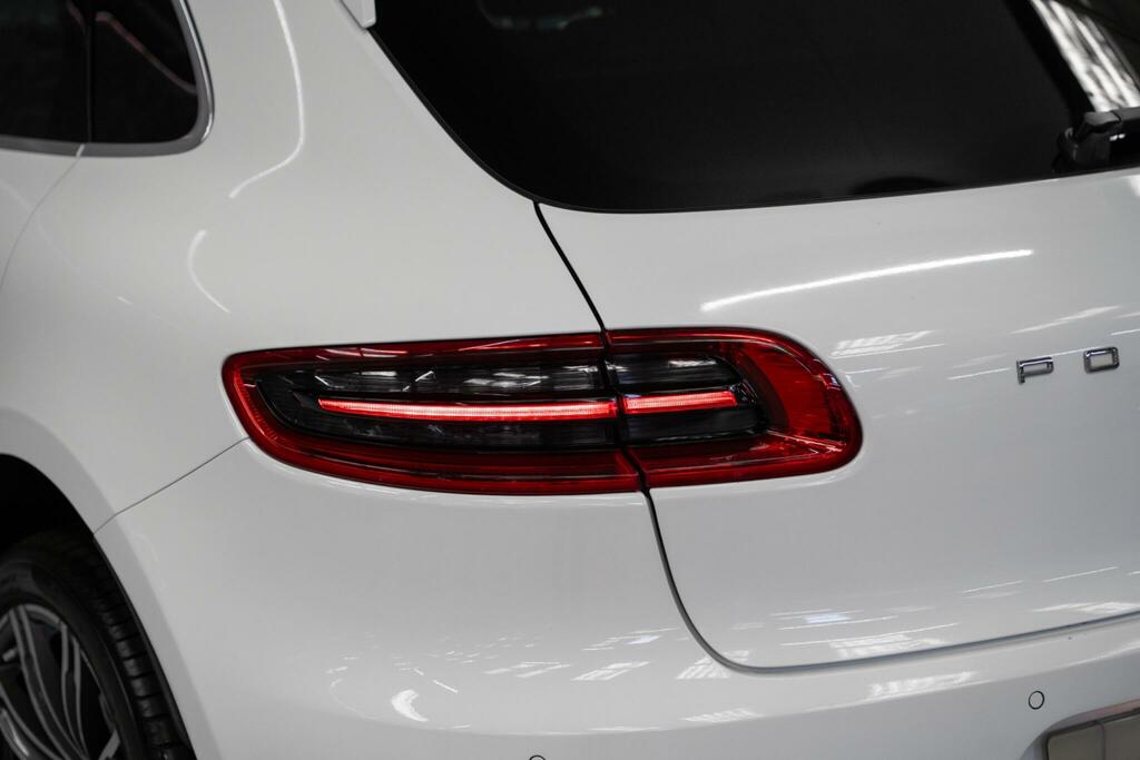 Porsche Macan S Pdk White #49