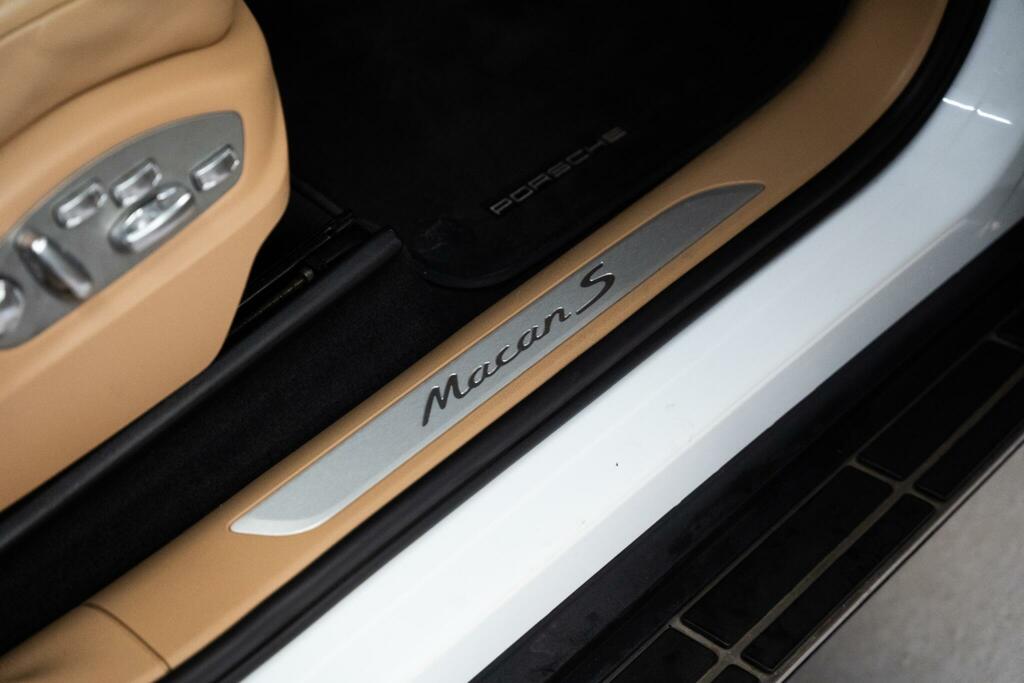 Porsche Macan S Pdk White #29