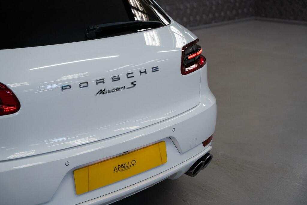 Porsche Macan S Pdk White #47
