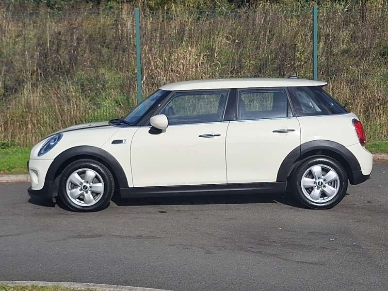 Mini Hatch 1.5 Cooper Classic II SP20LGZ White #4