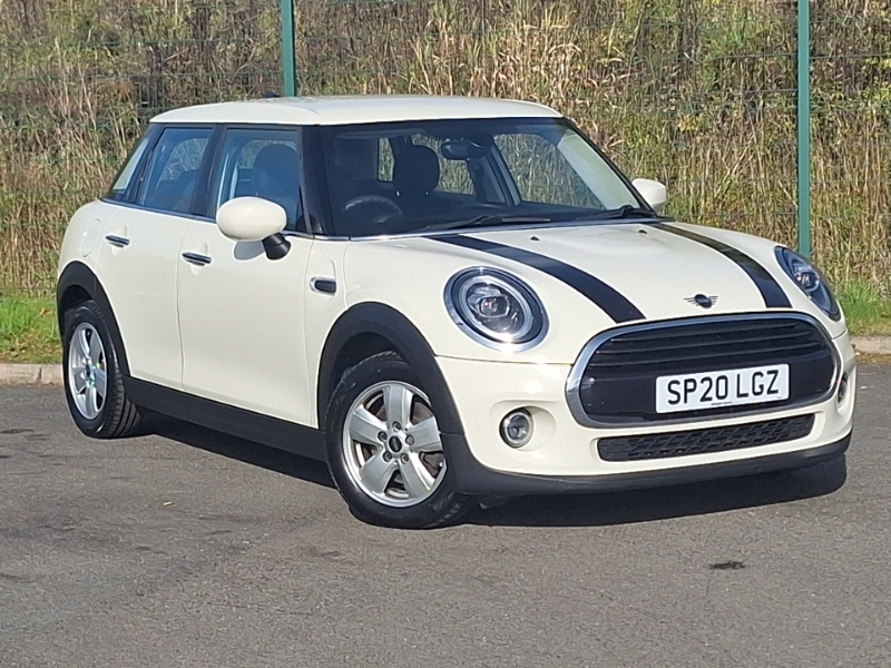 Mini Hatch 1.5 Cooper Classic II White