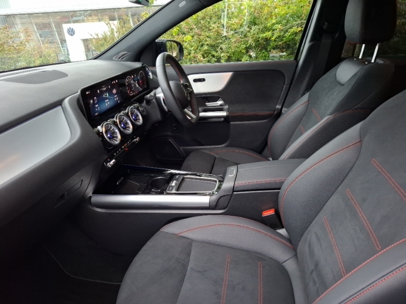Mercedes-Benz GLA Class Gla 200D Amg Line Executive Black #4