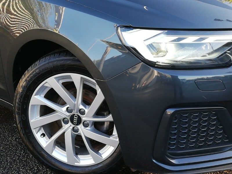 Audi A1 1.0 Tfsi 30 Technik Sportback S Tronic Black #9