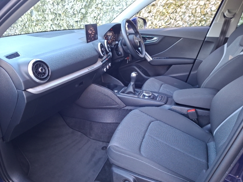 Audi Q2 30 Tfsi Sport Blue #5