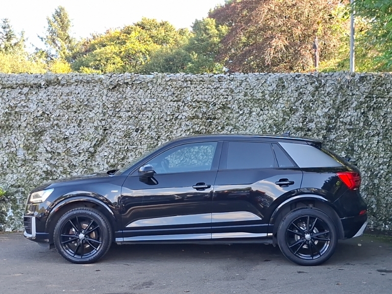 Audi Q2 35 Tfsi S Line S Tronic Black #4