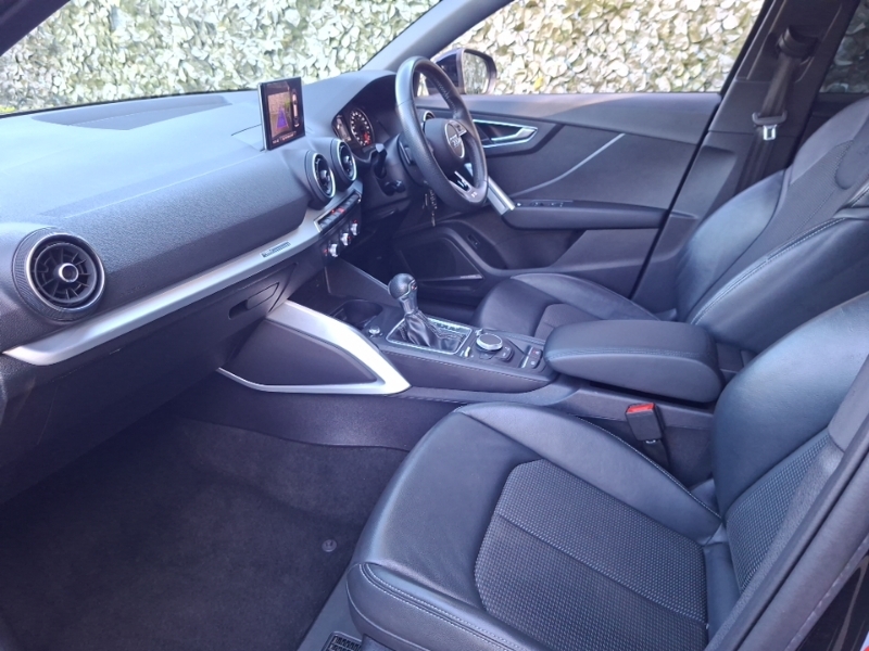 Audi Q2 35 Tfsi S Line S Tronic Black #5