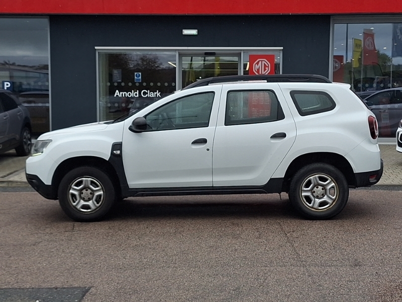 Dacia Duster 1.6 Sce Essential White #4