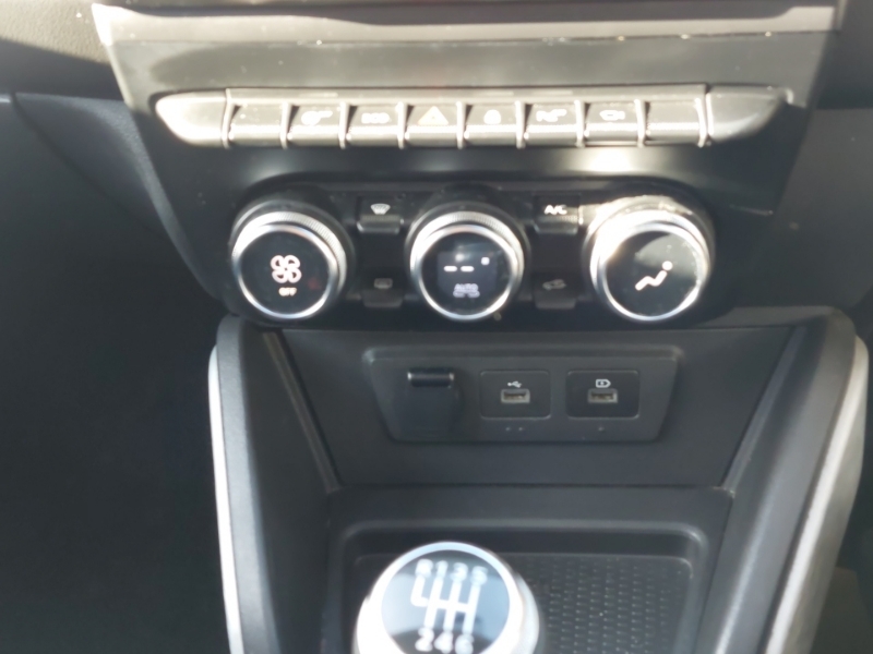 Dacia Duster 1.0 Tce 100 Bi-fuel Comfort Grey #16