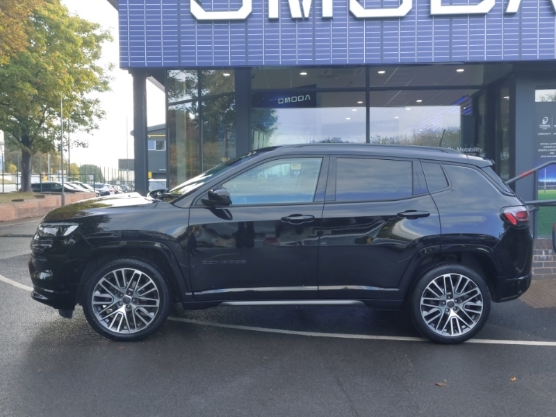 Jeep Compass 1.5 T4 E-torque Hybrid Summit Dct Black #4