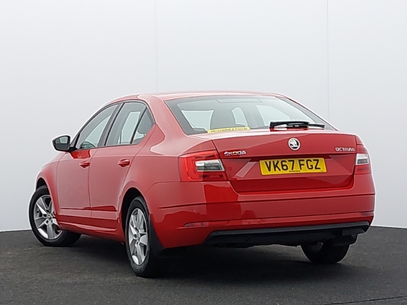 Skoda Octavia 2.0 Tdi Cr Scout 4X4 White #2