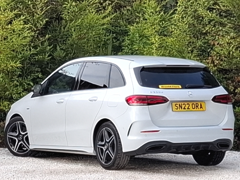 Mercedes-Benz B Class B200d Amg Line Executive Edition White #2