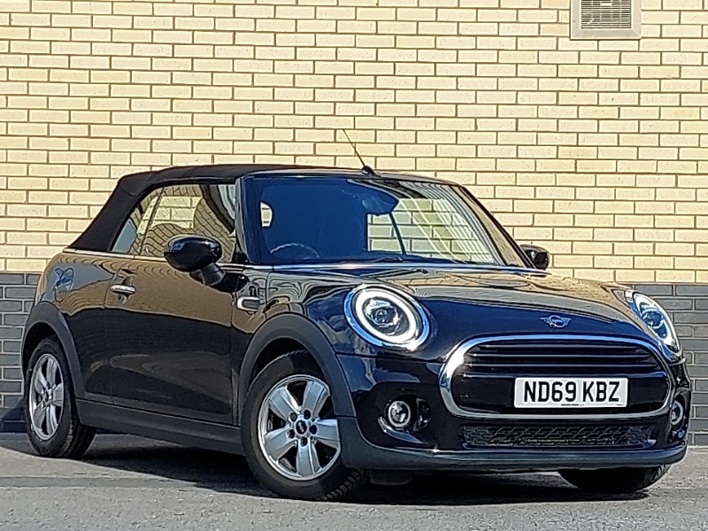 Mini Hatch 1.5 Cooper Classic II Black
