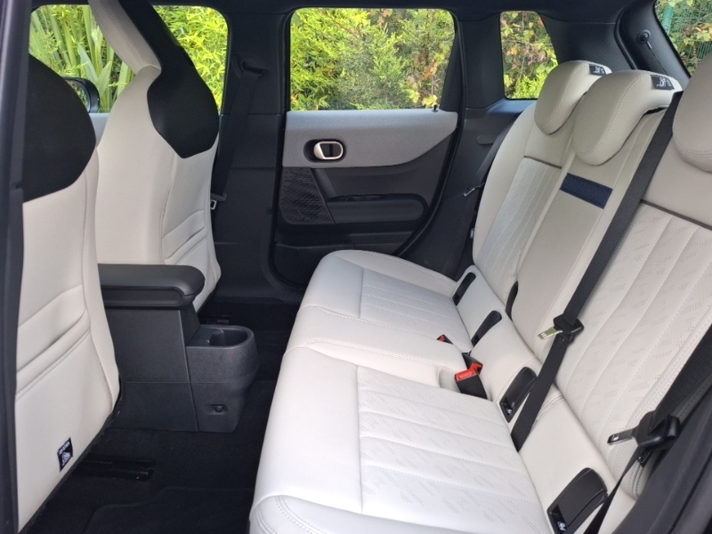 Mini Hatch 1.5 C Exclusive Black #6