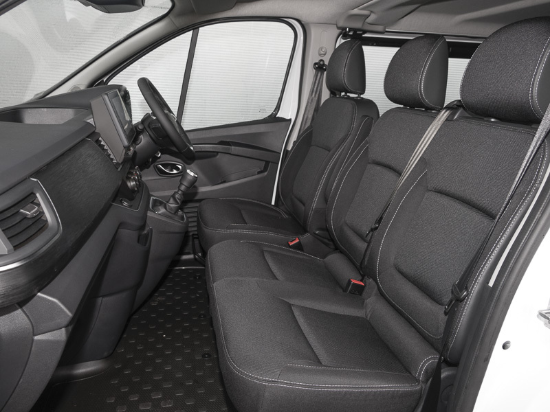 Renault Trafic Ll30 Blue Dci 150 Extra Safety Van White #3