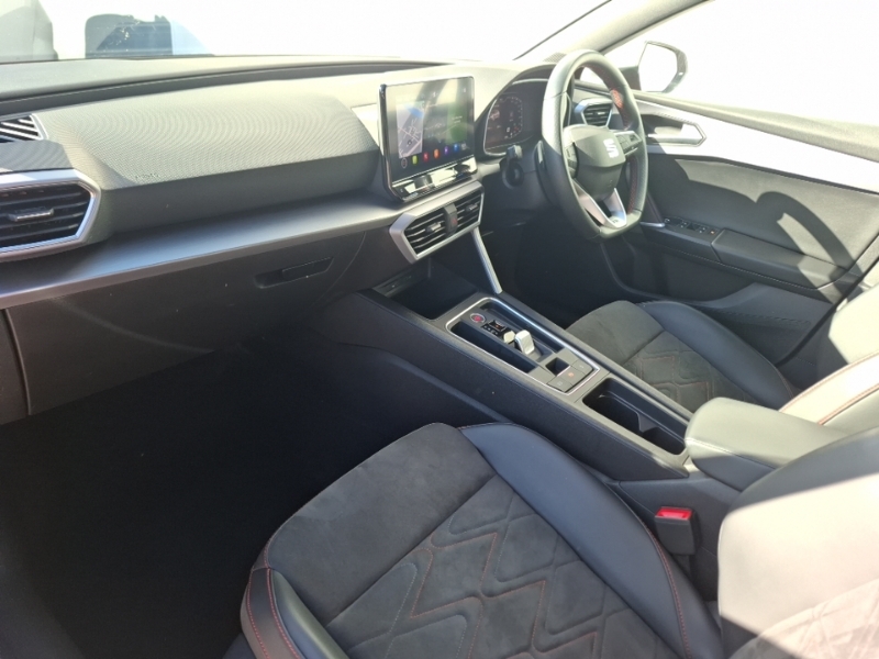 Seat Leon 1.0 Etsi Fr Sport Dsg Red #5