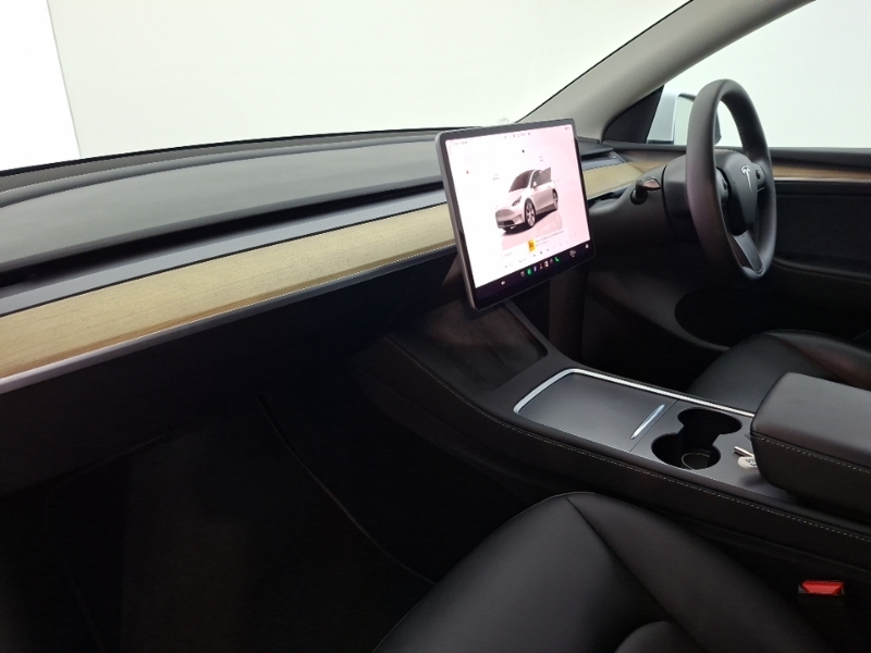 Tesla Model Y Long Range Awd White #5