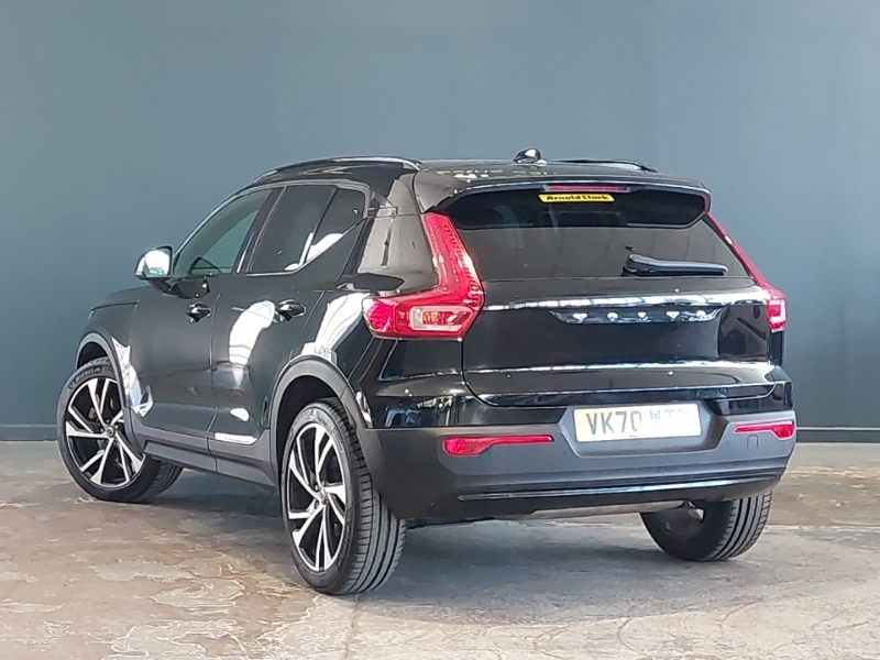 Volvo XC40 2.0 B4p R Design Pro Black #2