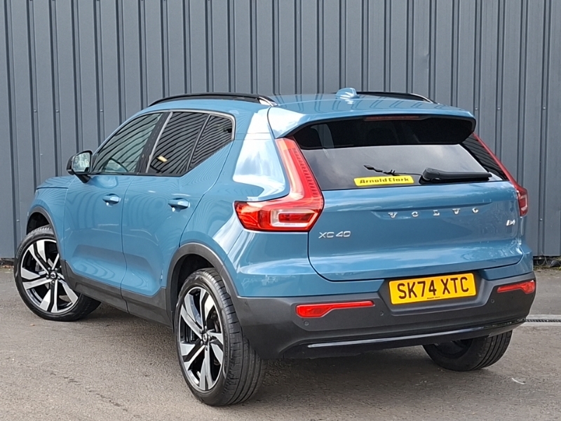 Volvo XC40 2.0 B4p Ultra Dark Blue #2