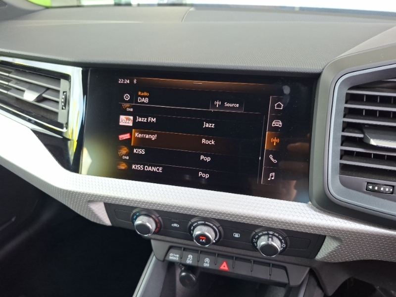 Audi A1 Audi Sportback 35 Tfsi Sport White #11