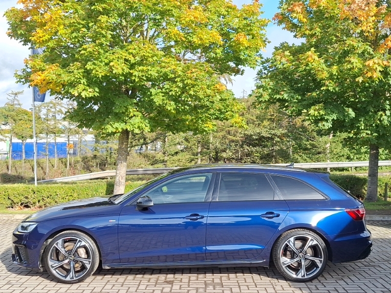 Audi A4 40 Tfsi 204 Black Edition S Tronic Blue #4