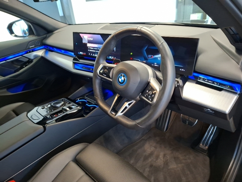BMW i5 250Kw Edrive40 M Sport 84Kwh Black #6