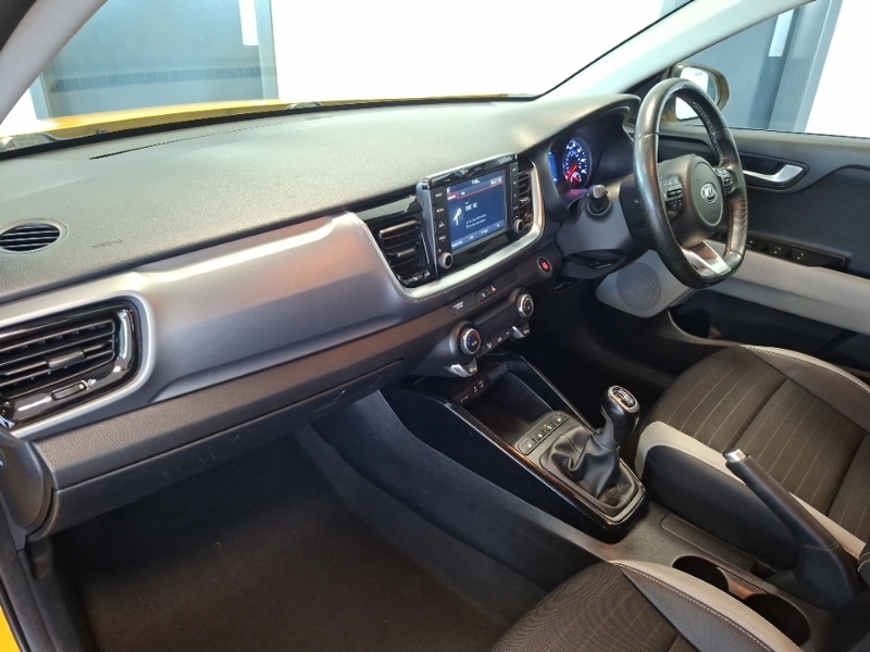 Kia Stonic Suv 1.6 Crdi First Edition Euro 6 Ss 2017 White #7