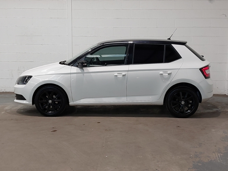 Skoda Fabia 1.0 Tsi Colour Edition White #3