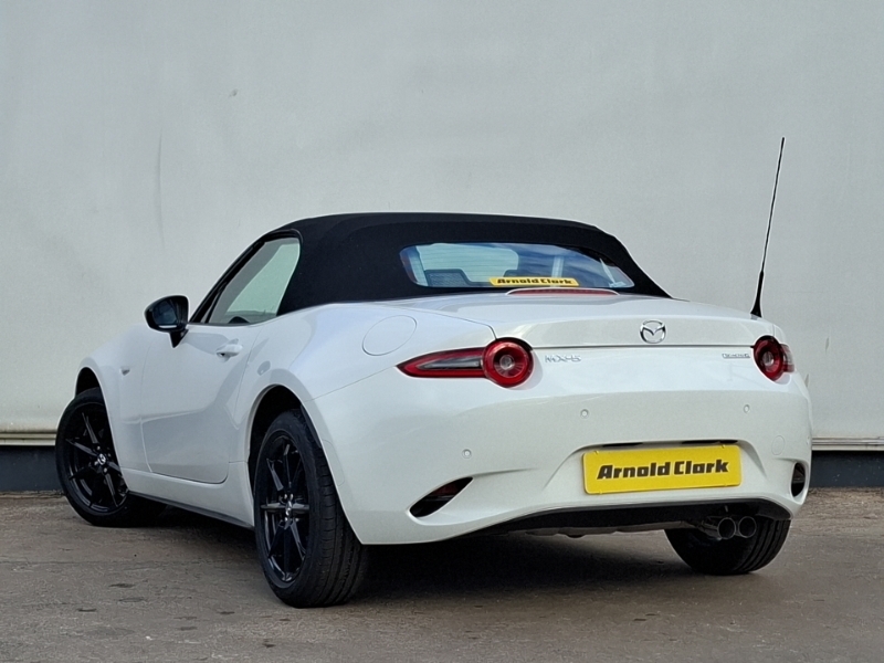 Mazda MX-5 1.5 132 Prime-line White #2