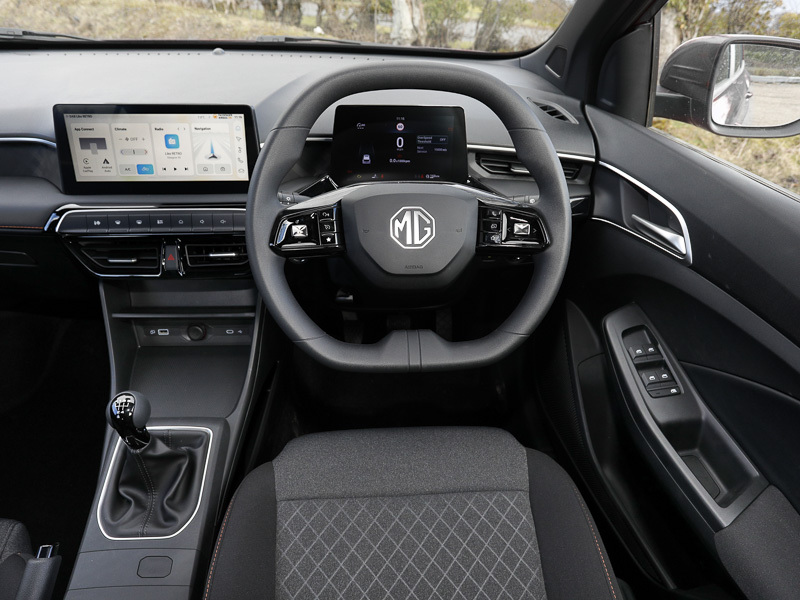 MG MG3 1.5 Se Black #6