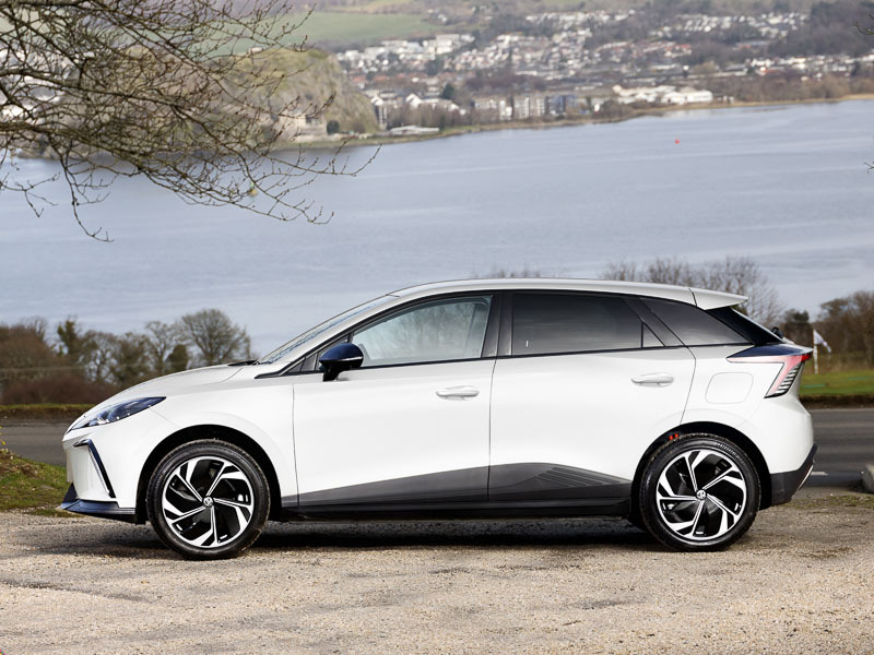 MG MG4 170Kw Premium Long Range 64Kwh White #5