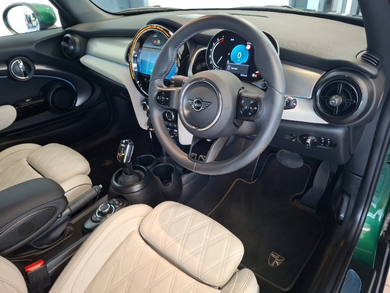 Mini Hatch 1.5 Cooper Exclusive Comfort Pack SG73FFR Green #6