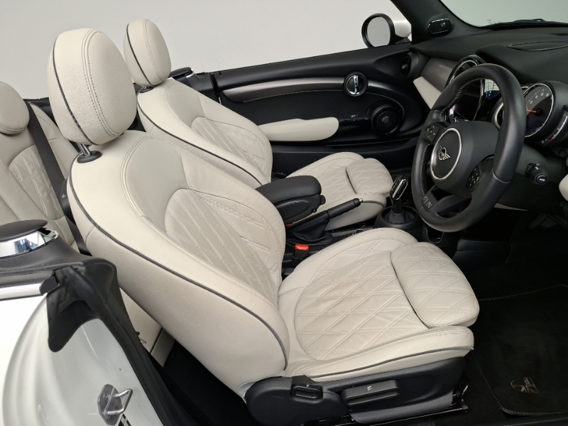 Mini Convertible 1.5 Cooper Exclusive Premium Plus White #6