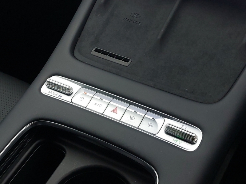 Omoda 7 Plug-in Hybrid Suv White #12