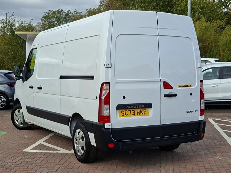 Renault Master Mm35 Blue Dci 135 Advance Medium Roof Van White #2