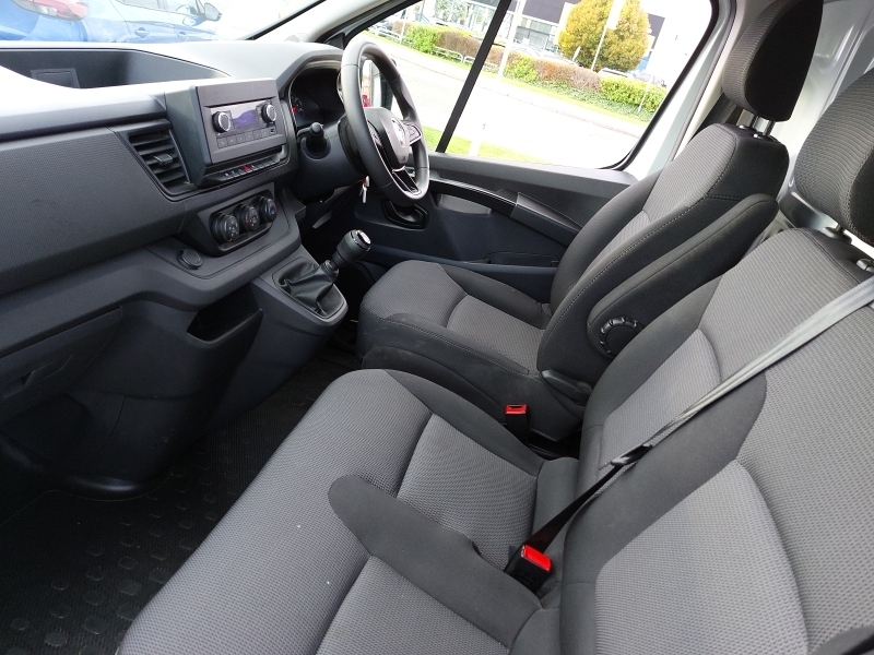 Renault Trafic Sl30 Blue Dci 130 Start Van White #5