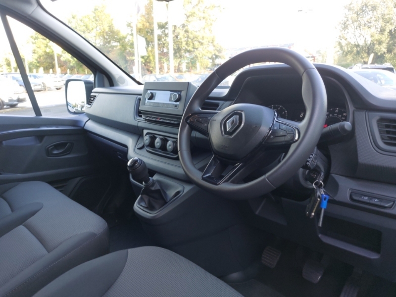 Renault Trafic Sl30 Blue Dci 130 Start Van Black #3