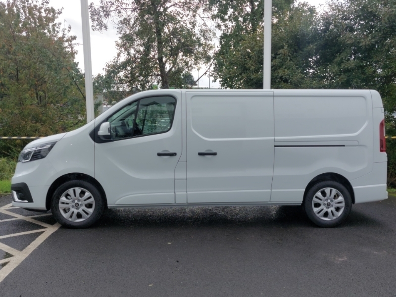 Renault Trafic Ll30 Blue Dci 130 Extra Safety Van White #4