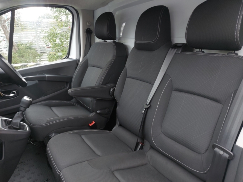 Renault Trafic Ll30 Blue Dci 130 Extra Safety Van White #5