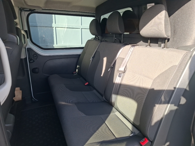 Renault Trafic Ll30 Blue Dci 130 Advance Safety Crew Van White #6