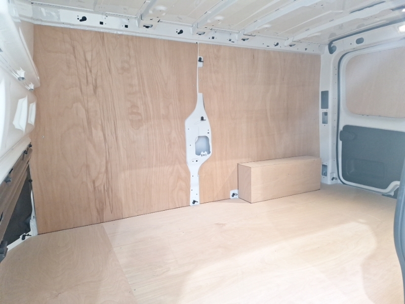 Renault Trafic Ll30 Blue Dci 150 Extra Safety Van White #6